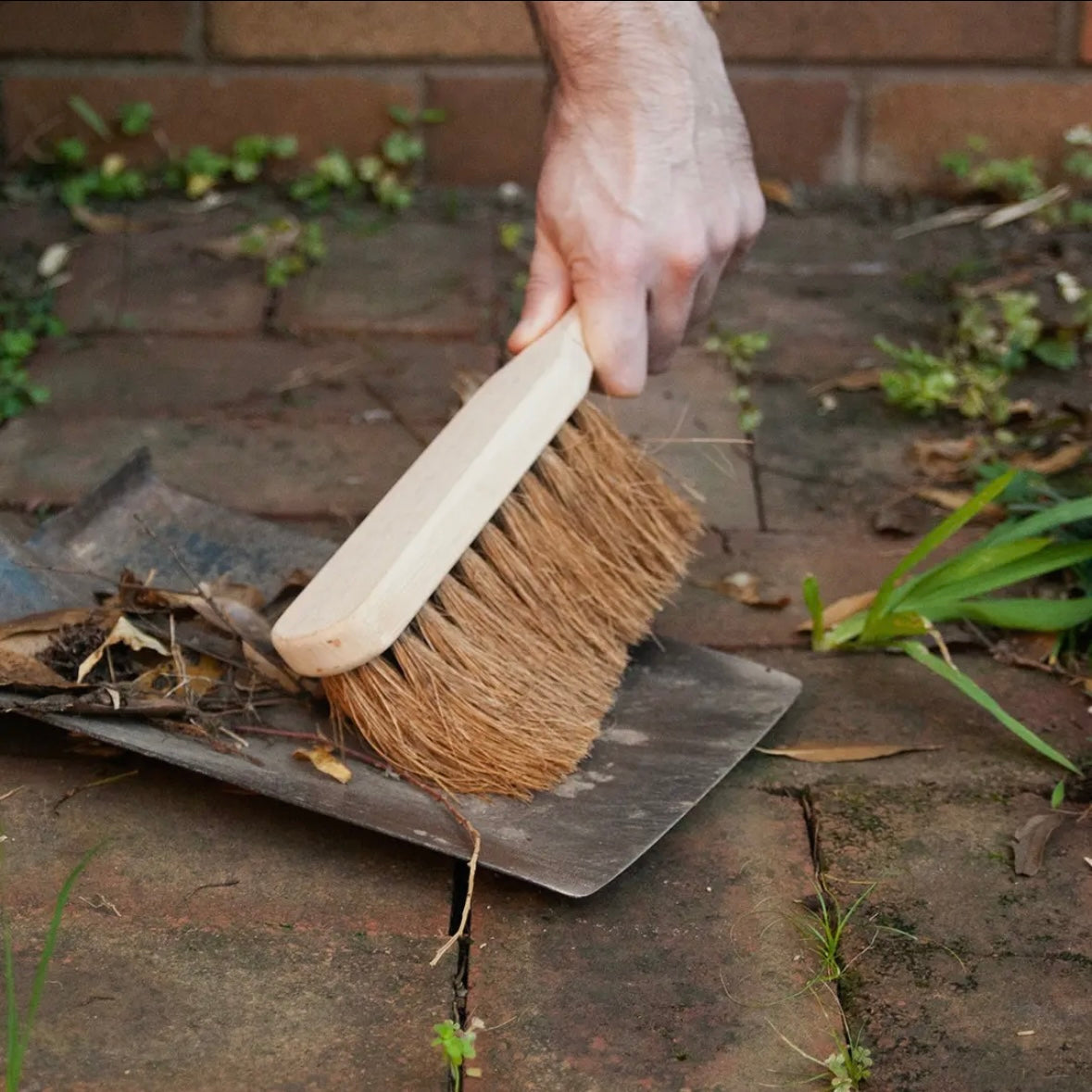 Dusting Brush With Handle