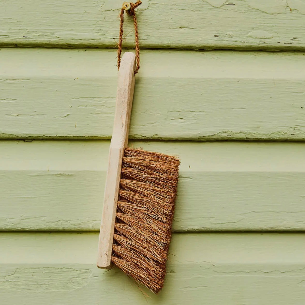 Dusting Brush With Handle