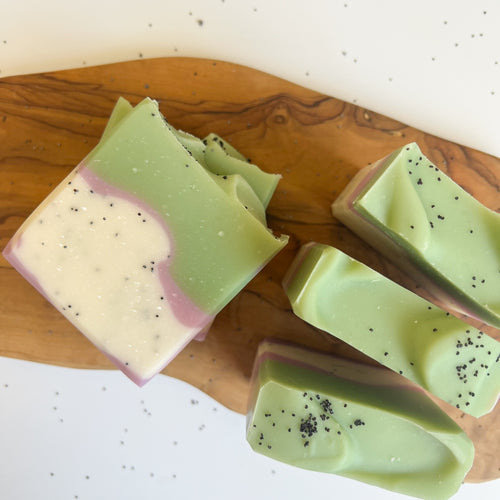 Dragonfruit & Pear Bar Soap 