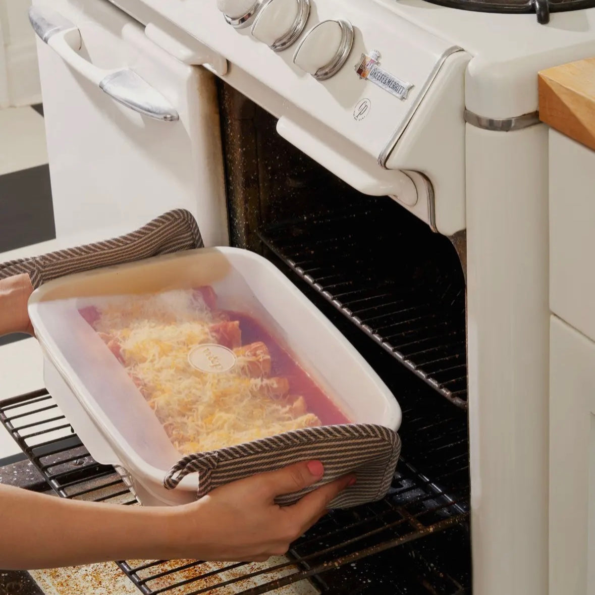 Stretch Casserole Lid [w&p]