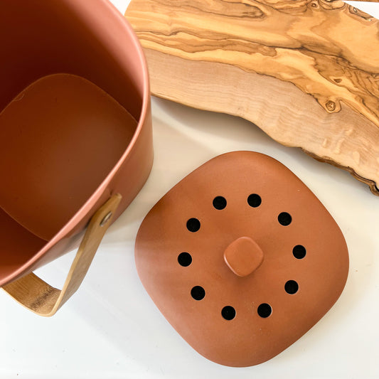 Kitchen Compost Bin